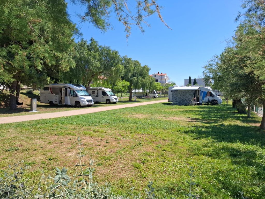Prvi gosti 01