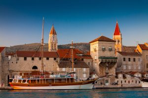 Trogir zoran jelaca
